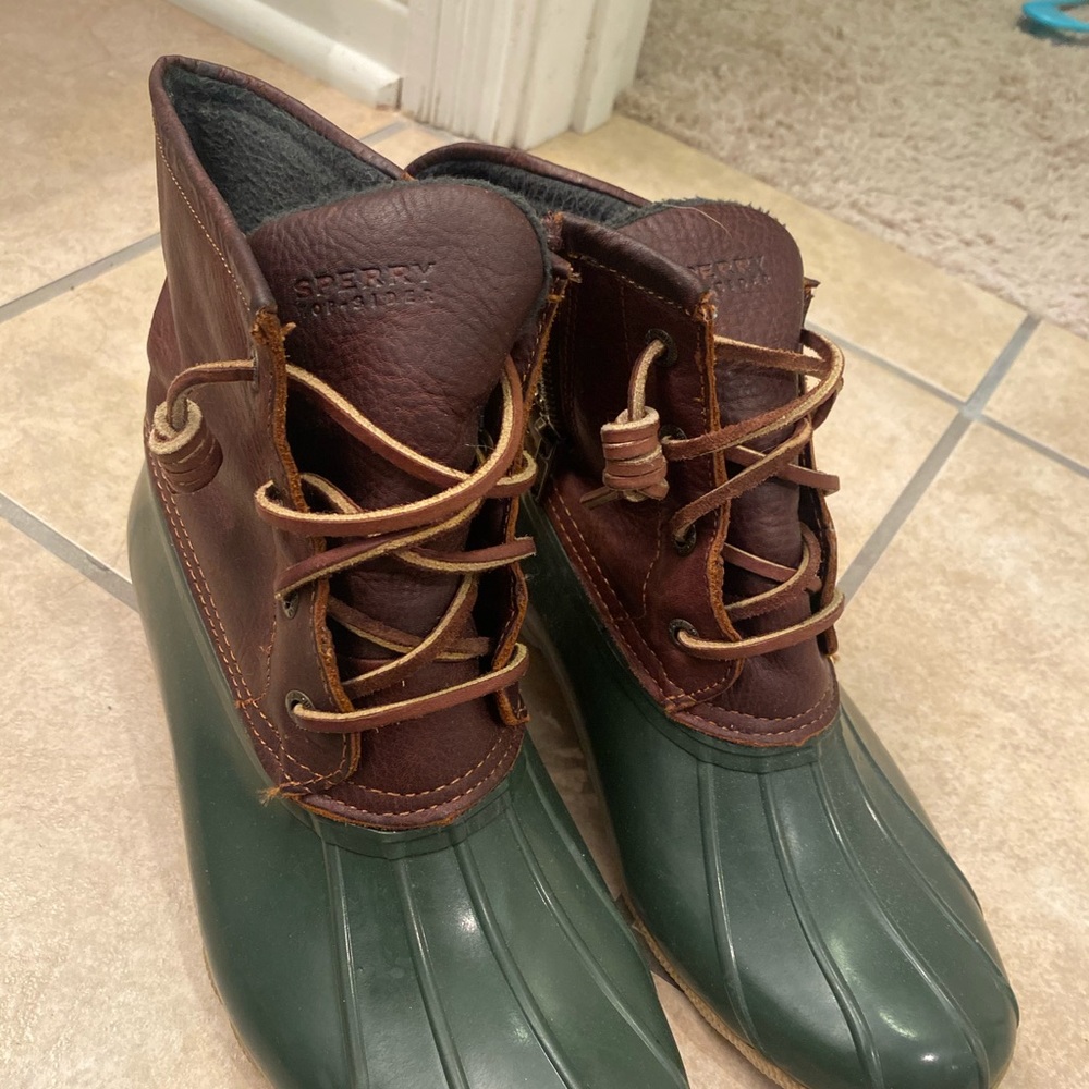 Sperry duck boots